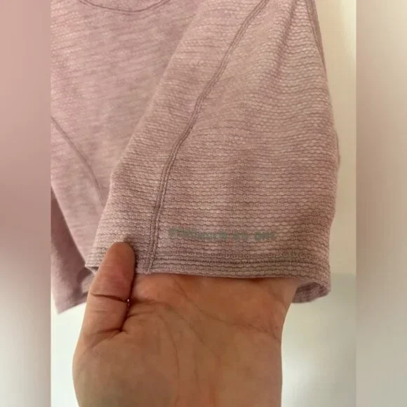 Lululemon Stronger as One Muscle Tank *lululemon X Barrys - Picture 4 of 6